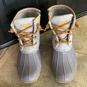 Sperry girls saltwater boot duck boots Wool gray size 2
